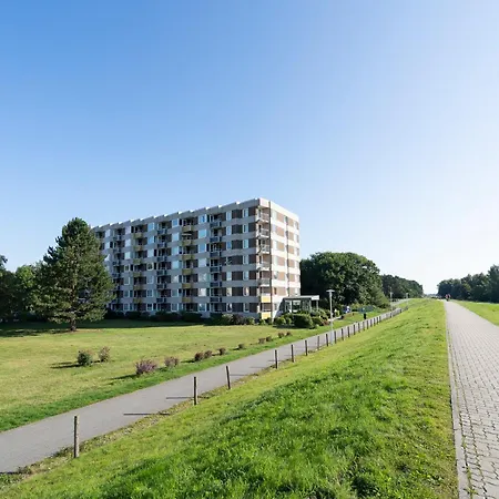 Hanseat Kuestenblick *